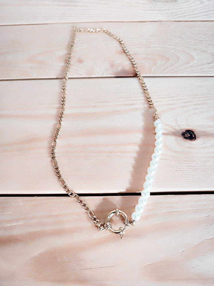 collier perle blanche